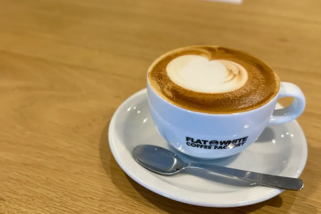 フラットホワイト98