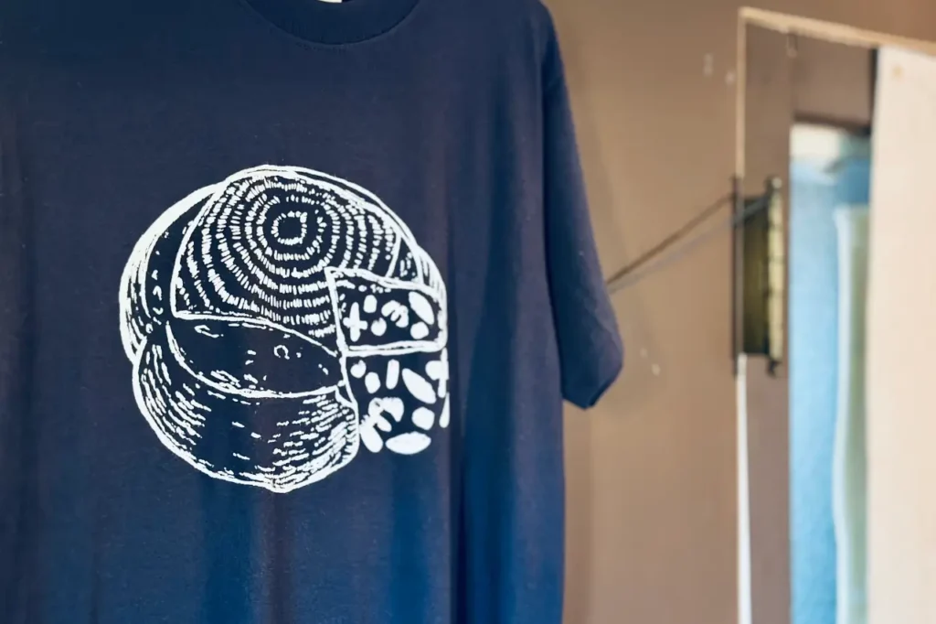 totomaパンTシャツ