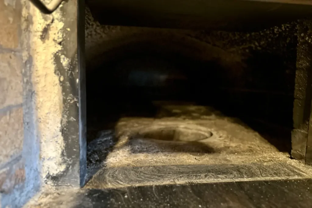 手作りの薪窯